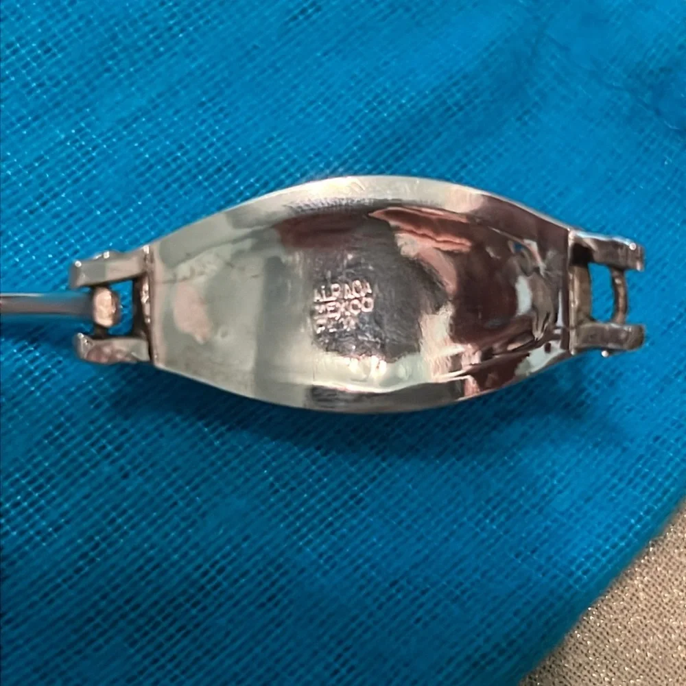 NWOT Alpaca Mexico Silver Abalone Inlay Hinge Children’s Bracelet